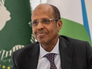من يملك العملية السياسية؟ خلاف الوسطاء يربك مسار الحوار السوداني